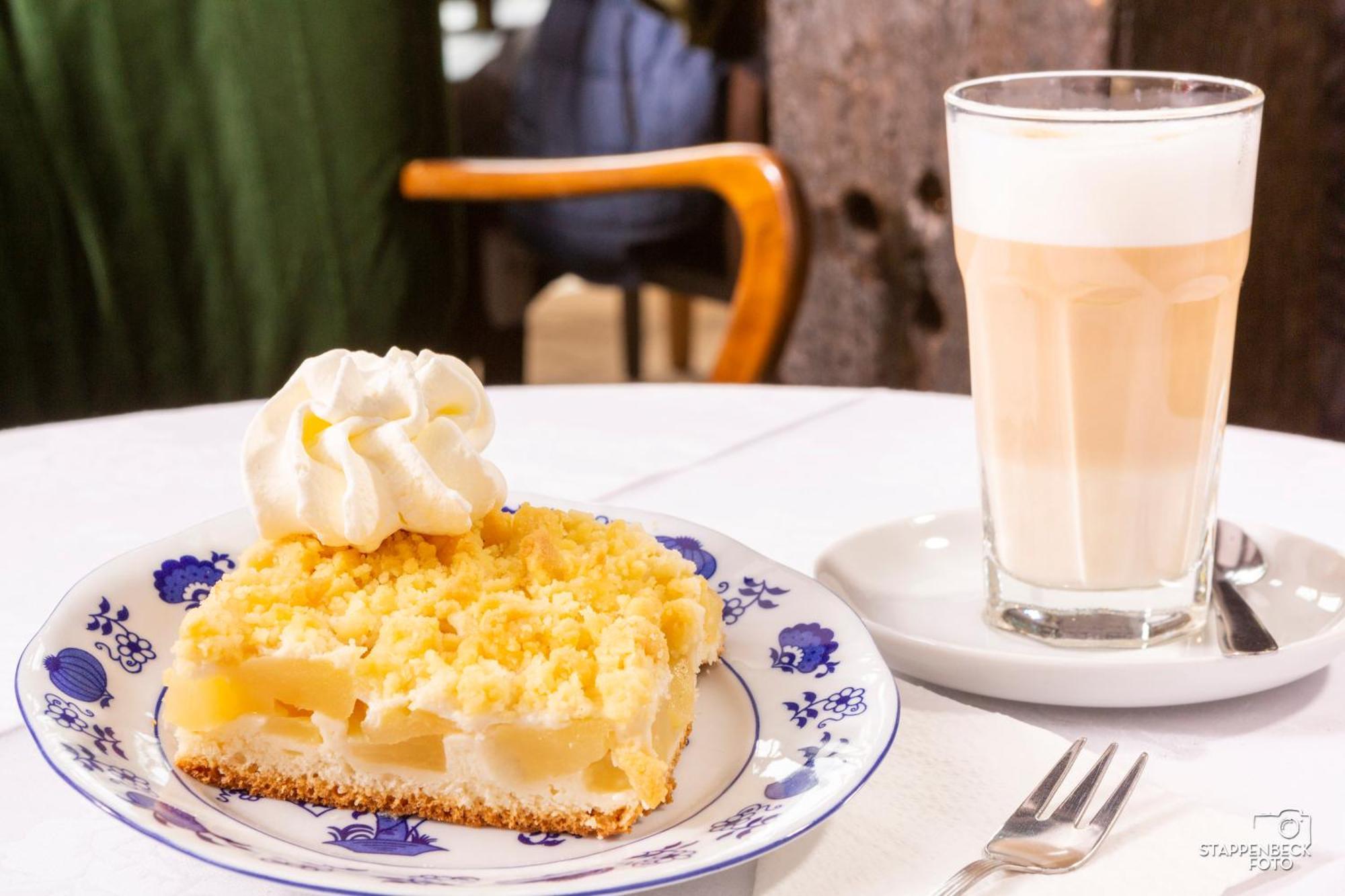 Hotel Cafe Am Stift Hessisch Oldendorf エクステリア 写真